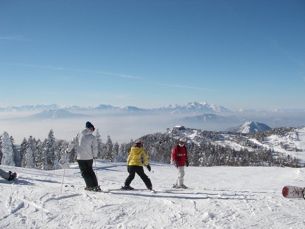 Shiga Kogen Hotel Shiga Sunvalley Яманучи Екстериор снимка